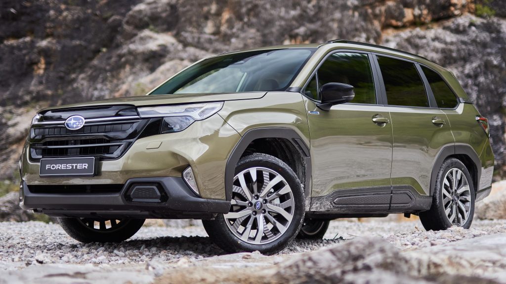 Top Electric and Hybrid Cars for Long Commutes in Australia 2024 Subaru Forester Hybrid